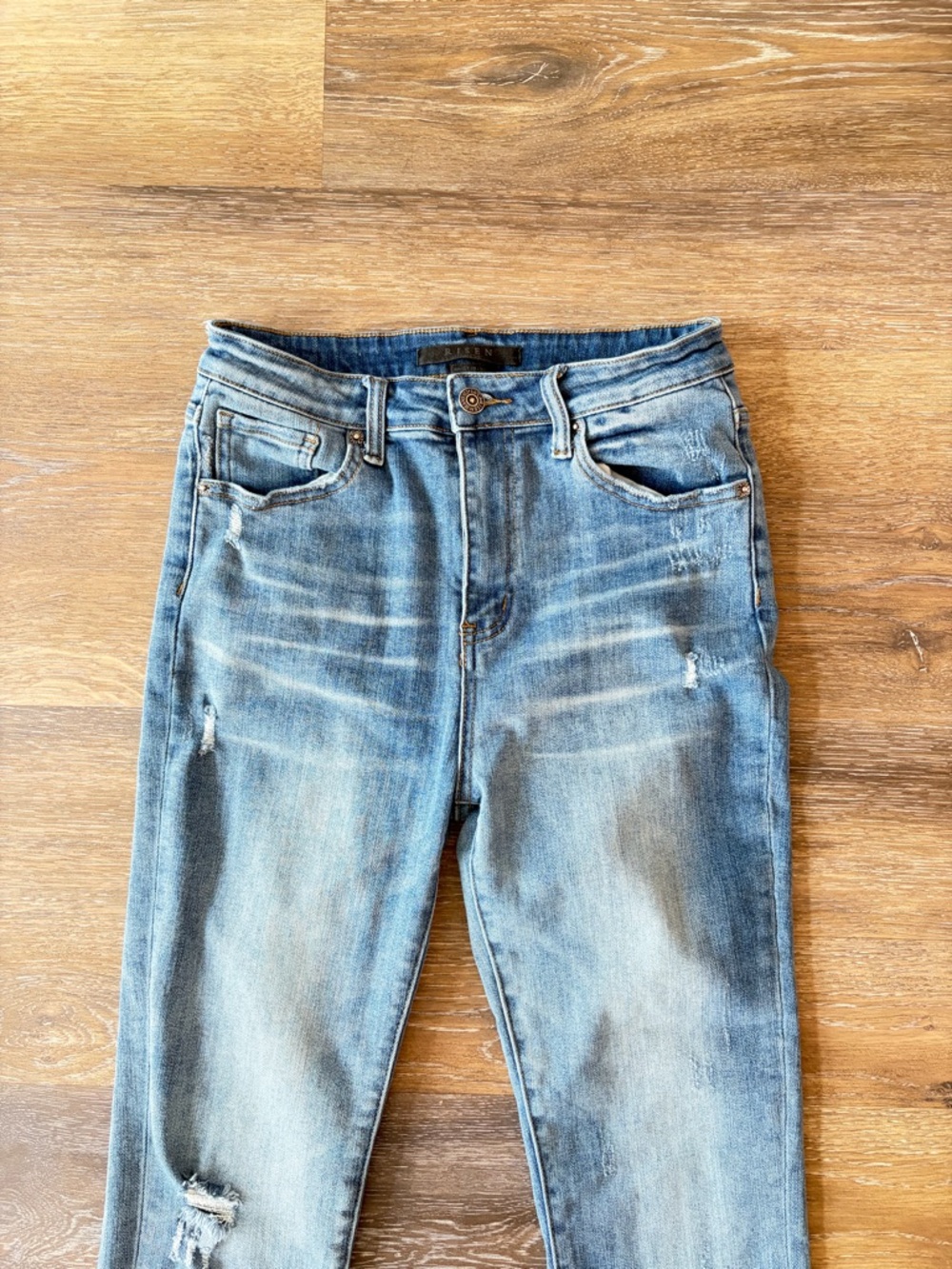 Risen Ember Light Wash High Rise Skinny Jeans distressed size 9/29 length 37” - Picture 5 of 12